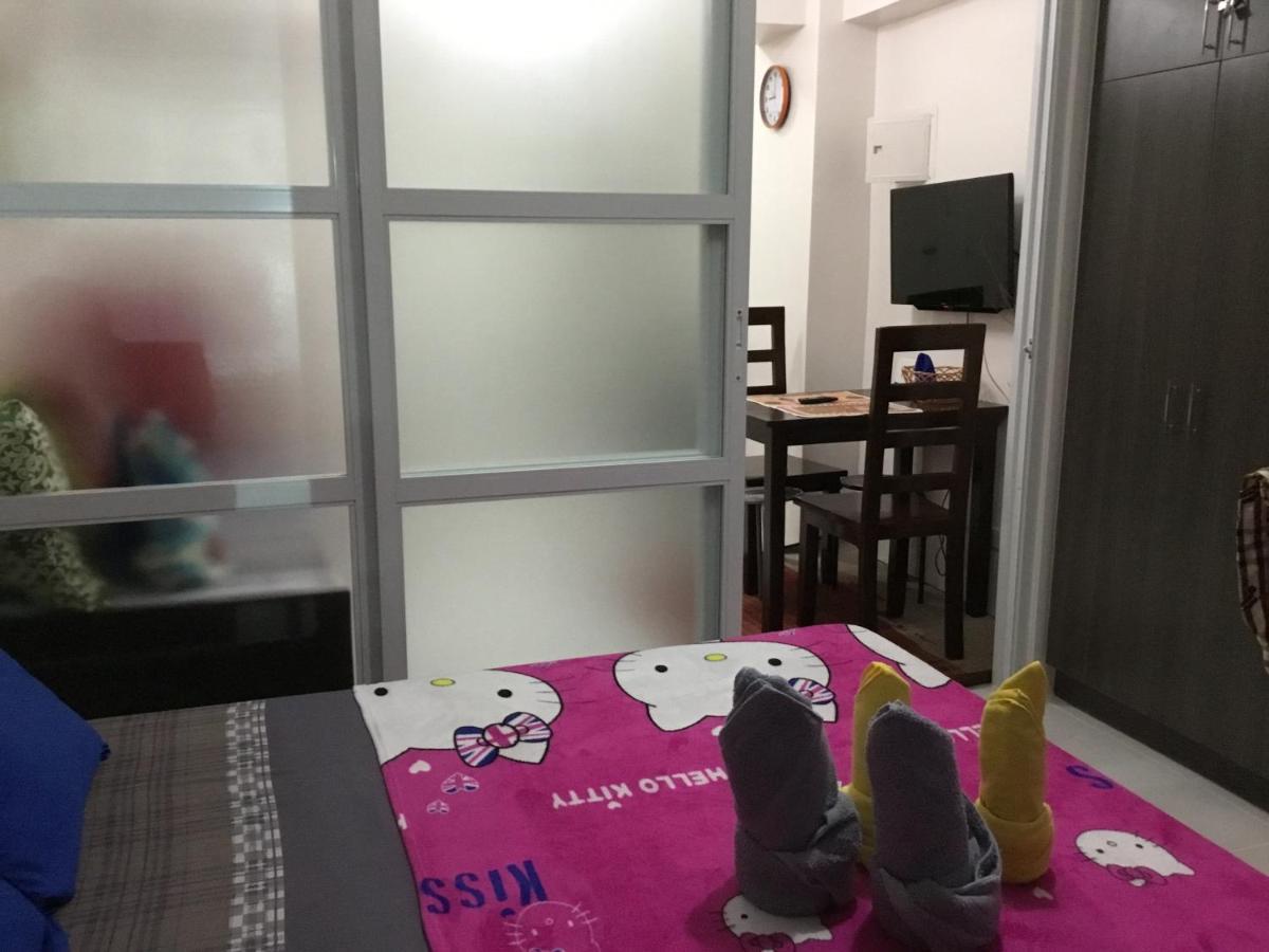 Condo With Free Swimming Pool & Viewing Deck Tagaytay City ภายนอก รูปภาพ